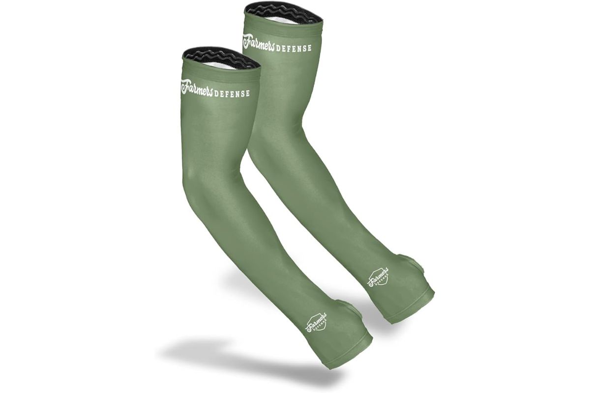 Farmers' Defense Garden Sleeves in Forest Green