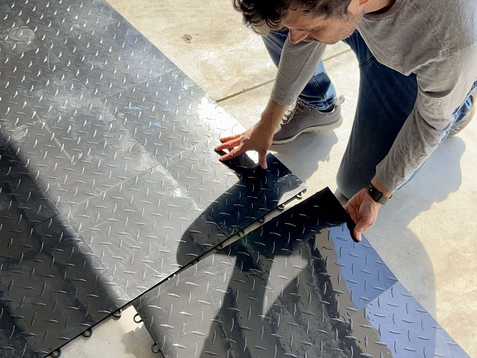 The Best Garage Floor Tiles Installation