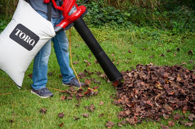 Toro Leaf Vacuum