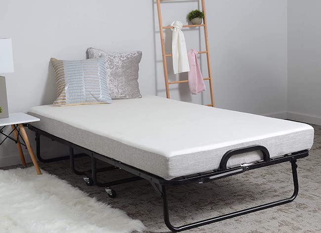 Milliard deluxe folding bed for guests.