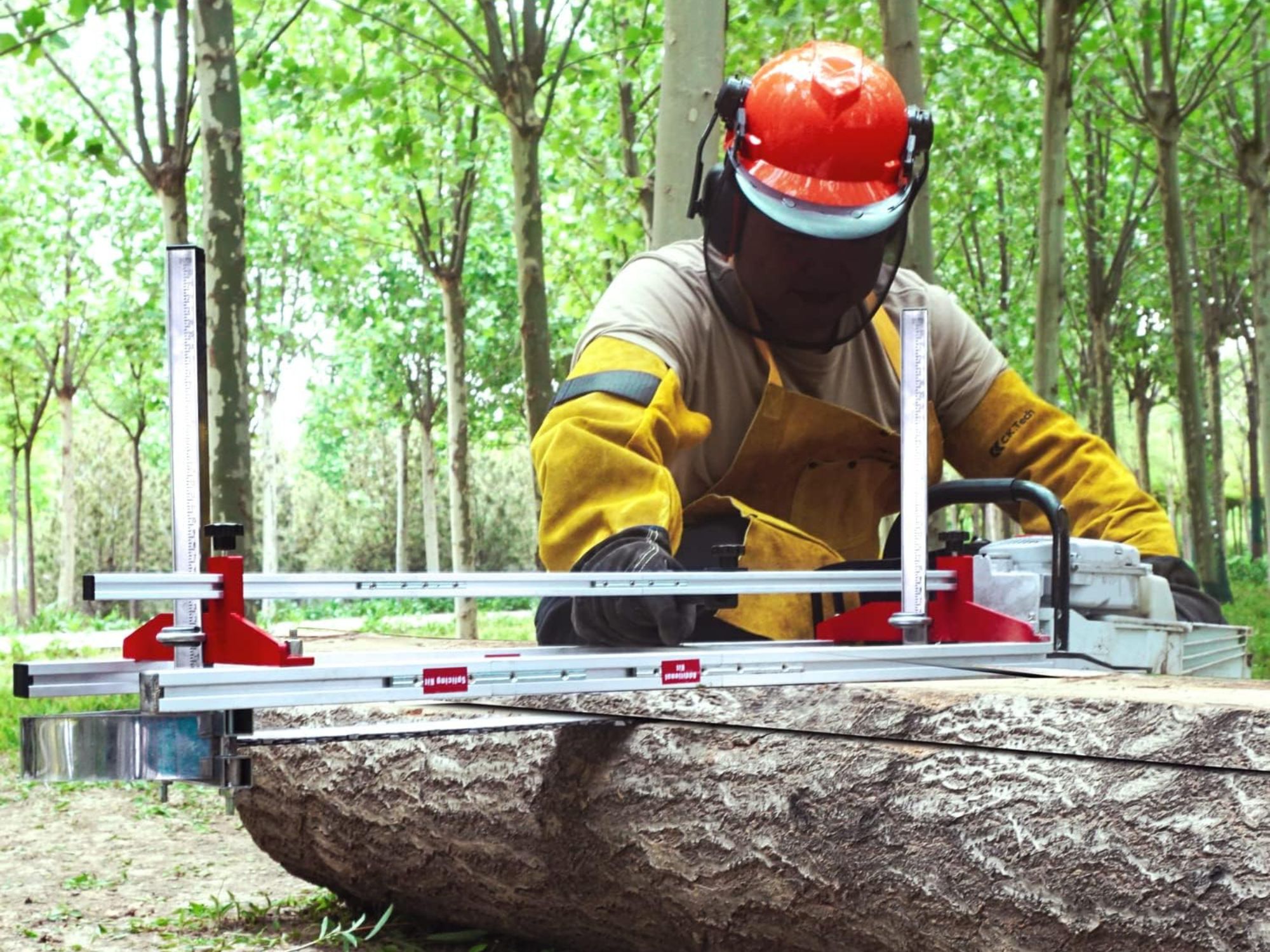 The Best Chainsaw Mills, Reviewed - Top Picks by Bob Vila