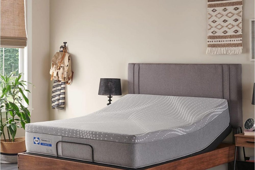 New Year Sale Option: Sealy Posturepedic Hybrid Paterson 12 Mattress Set- Queen