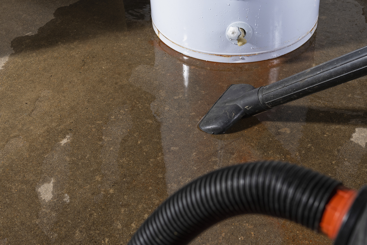 How to Use Shop Vac for Water