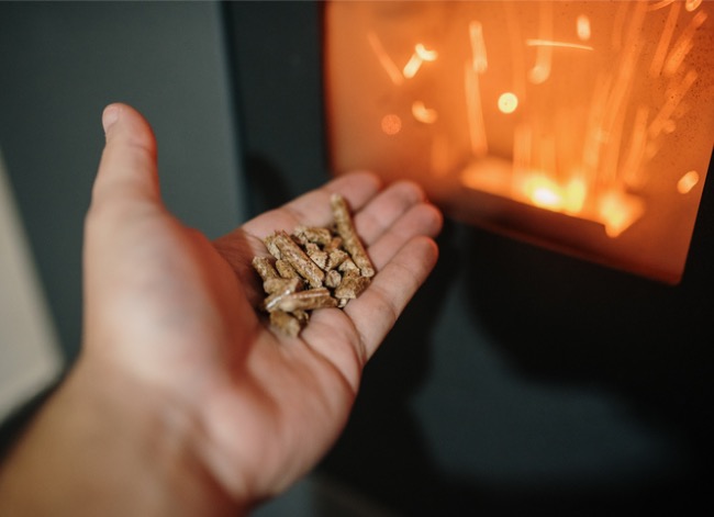 pellet stove vs wood stove