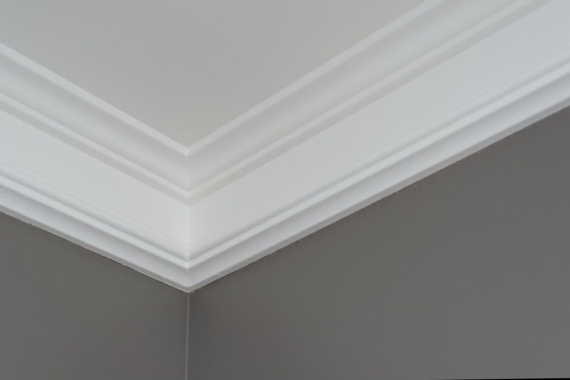 How Much Does It Cost to Install Crown Molding? - Bob Vila