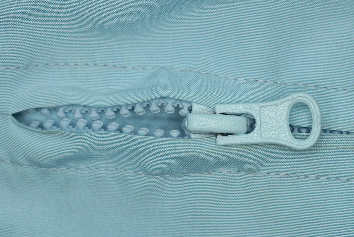 how to sew a zipper