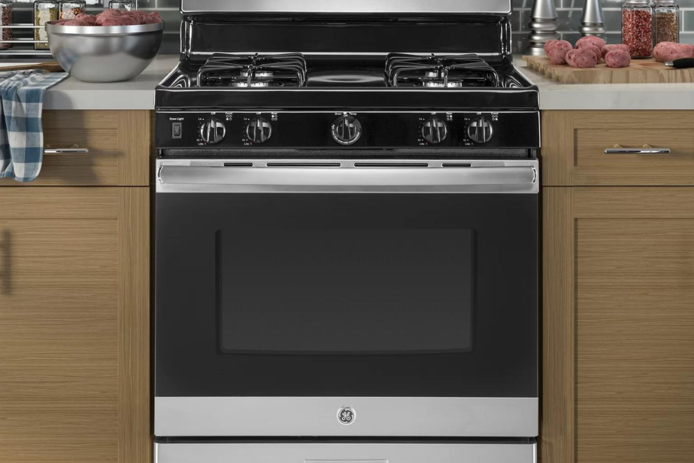 Deals Roundup 2/ 16 Option: GE Appliances 30 4.8 cu. ft. Freestanding Gas Range