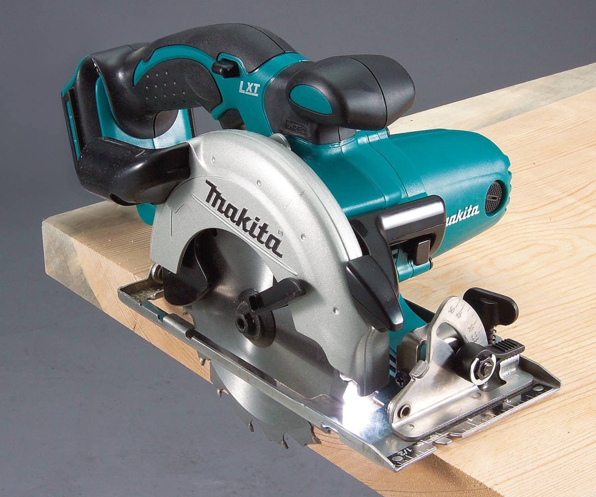 how to use a circular saw