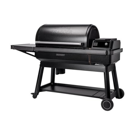  The Traeger Ironwood XL Wi-Fi Pellet Grill and Smoker on a white background.