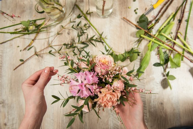 how to arrange flowers