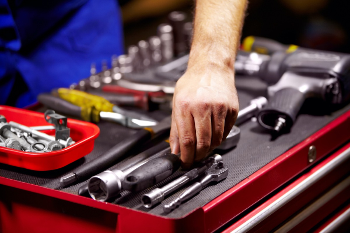 how to organize a tool box