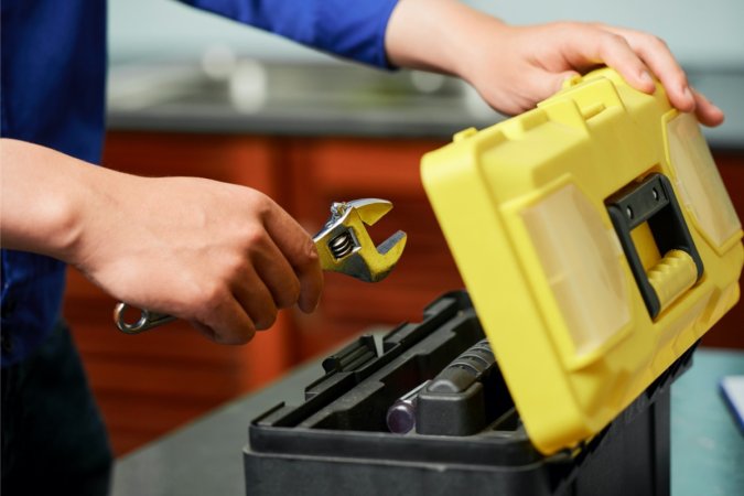 how to organize a tool box