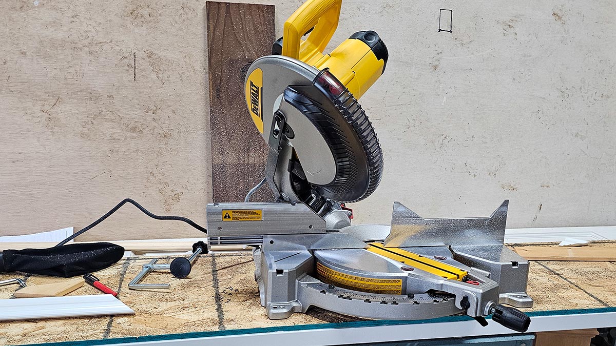 The Best DeWalt Miter Saw Options