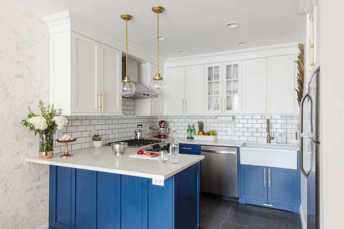 two-tone kitchen cabinets