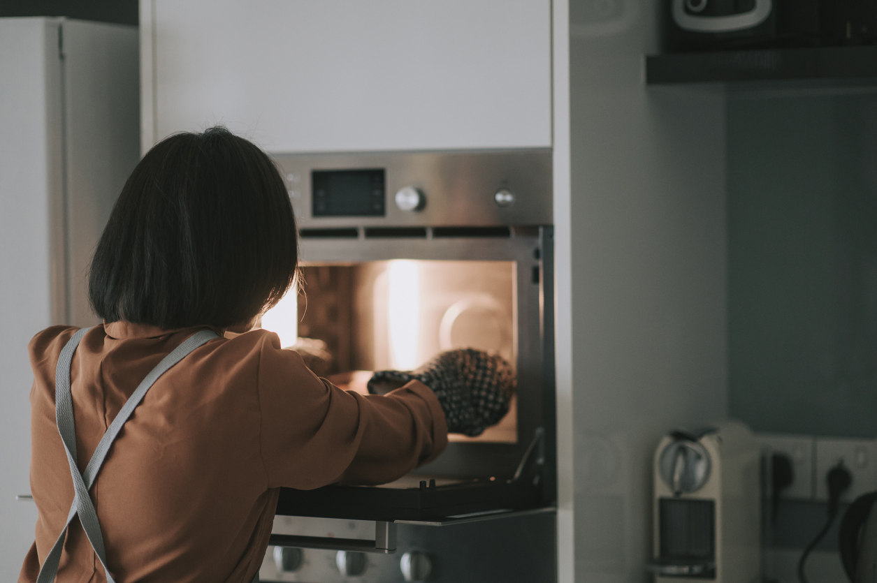 how to steam clean oven