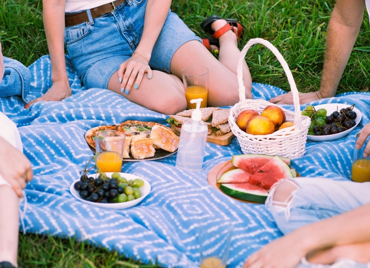 upcycle tablecloth