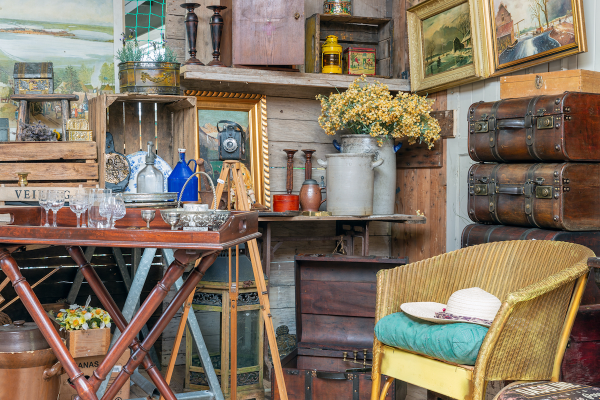 secondhand furniture