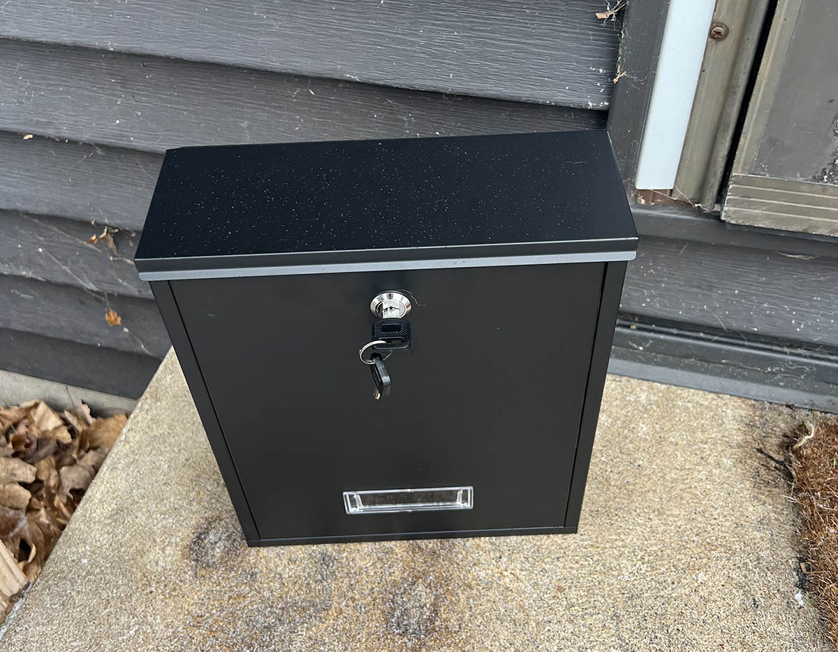 The Best Locking Mailbox Dalmbox different view