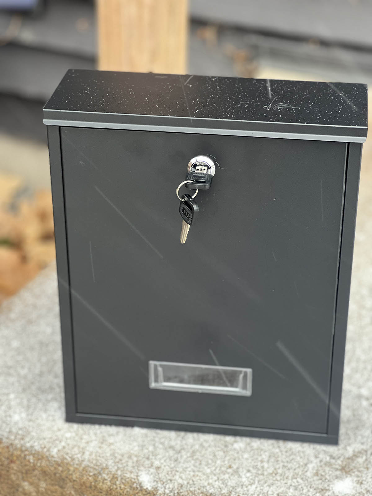 The Best Locking Mailbox Dalmbox in sleeting weather