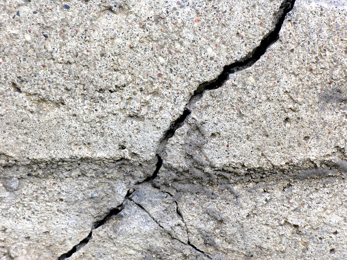 crack in basement wall