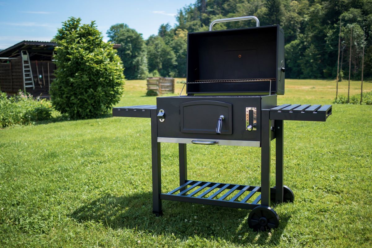 how to use a charcoal grill