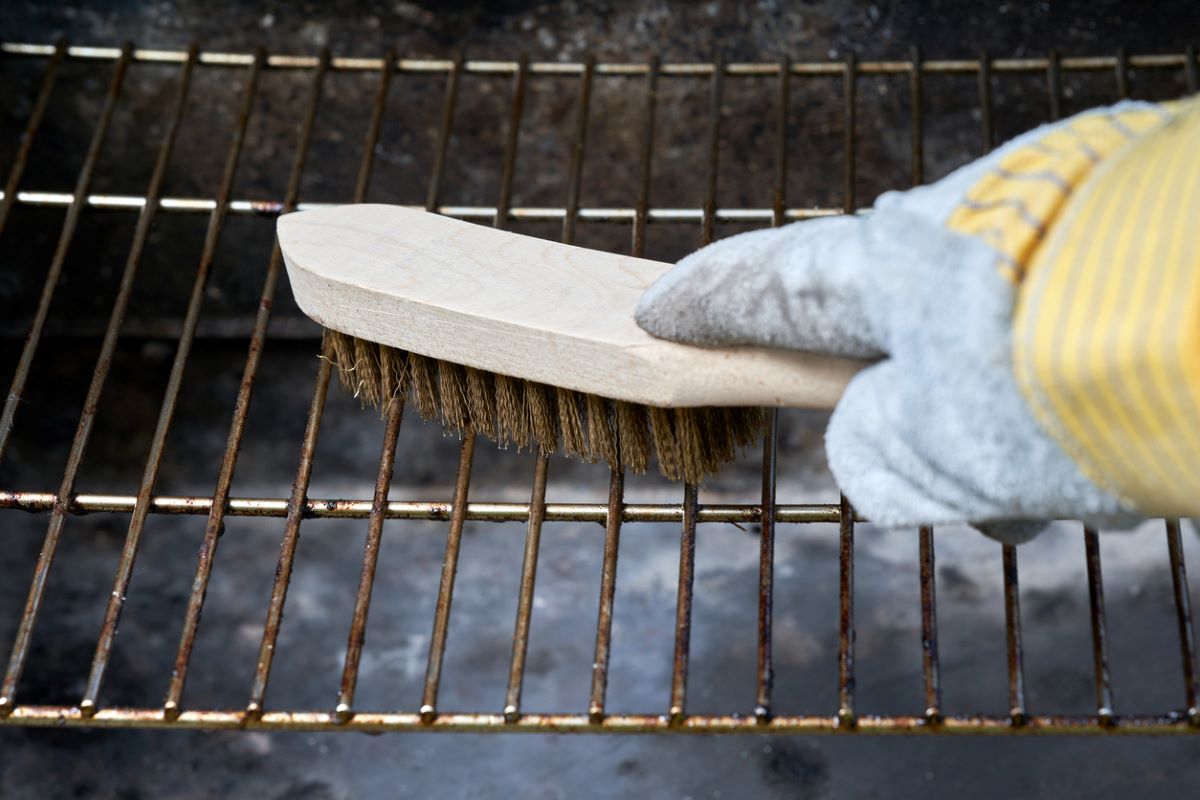 how to use a charcoal grill