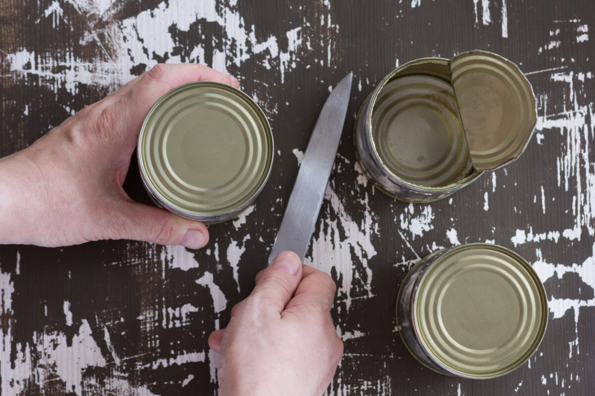 how to open a can without a can opener