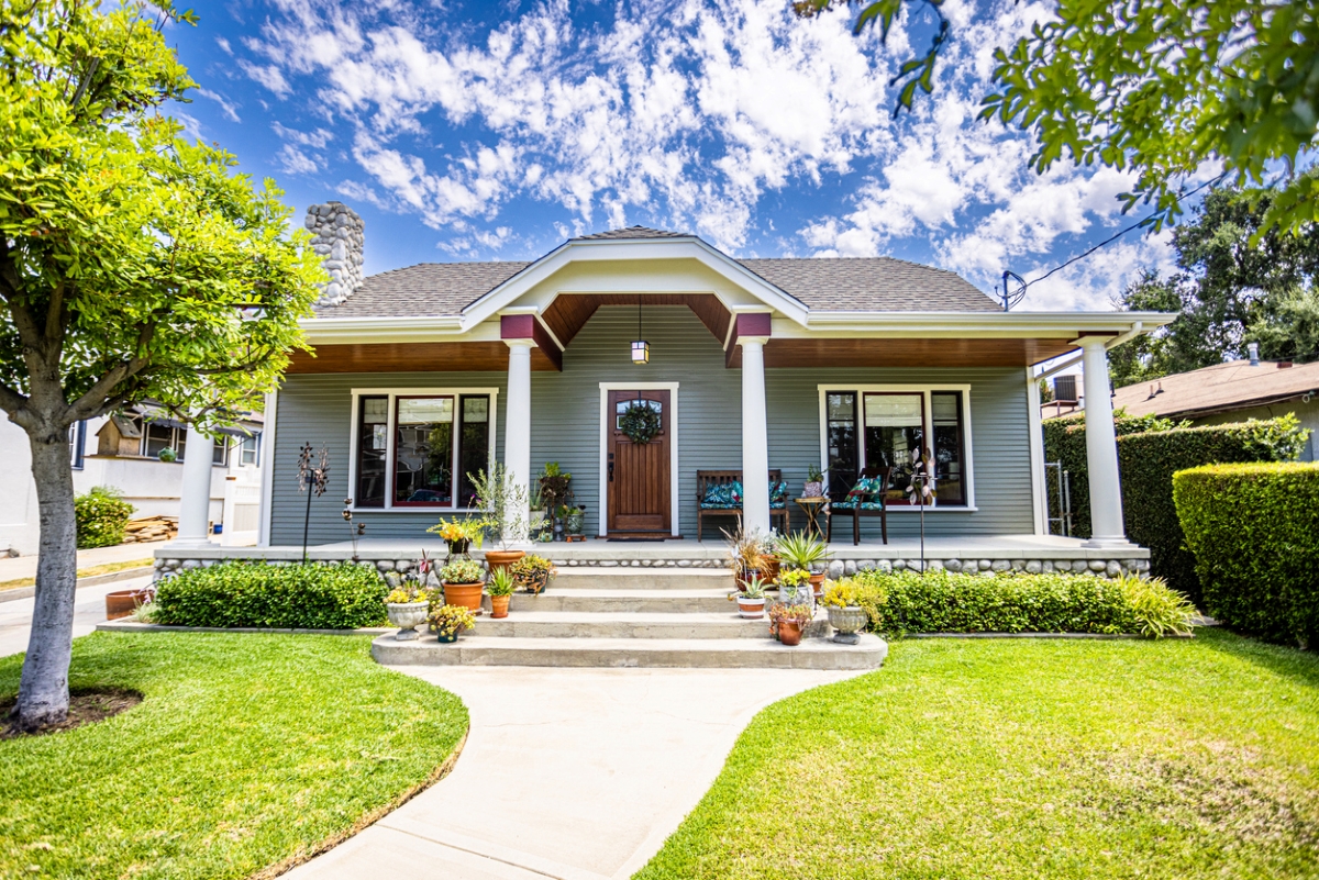 old houses - bungalow exterior