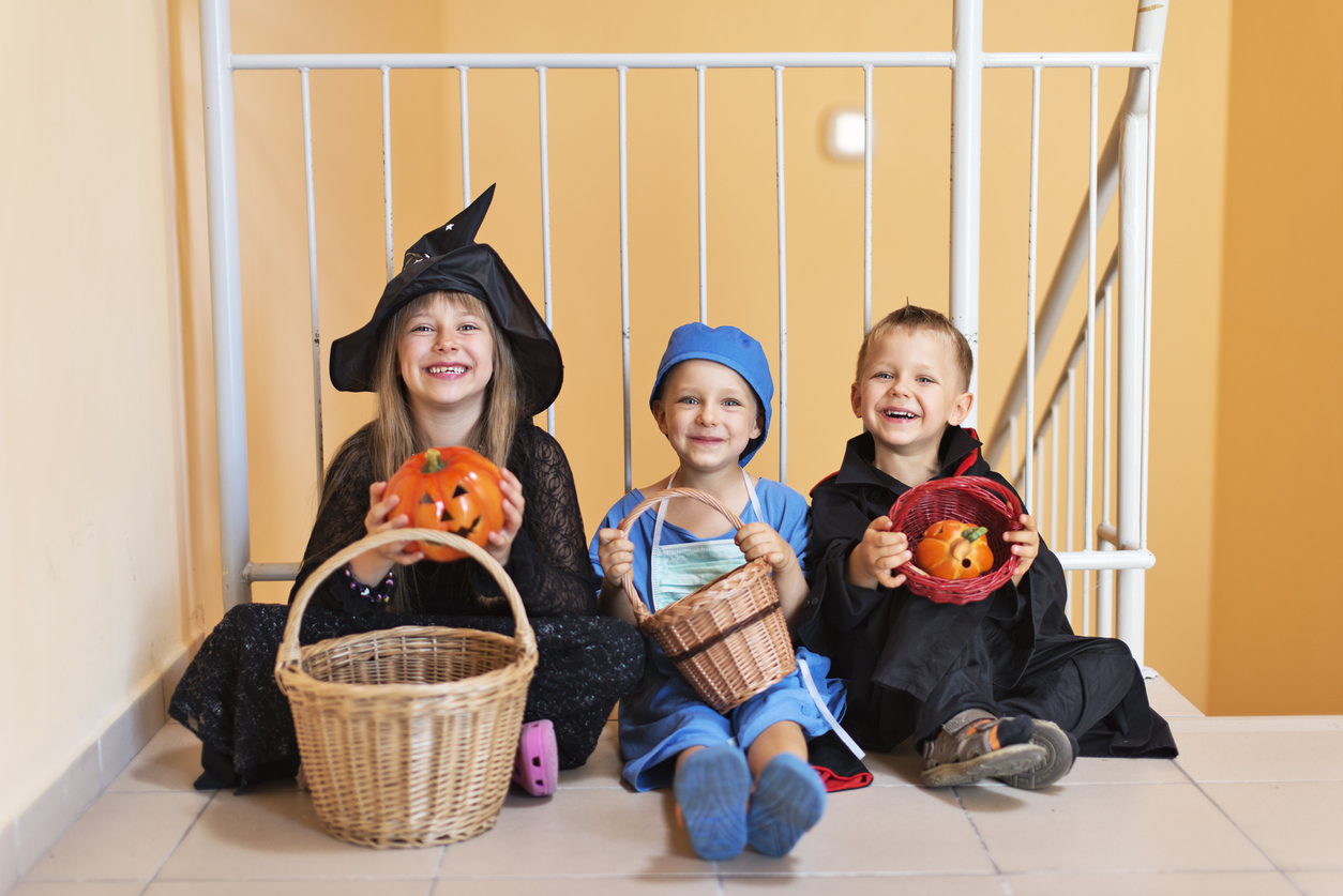 trick or treating kids in costumes <a href=