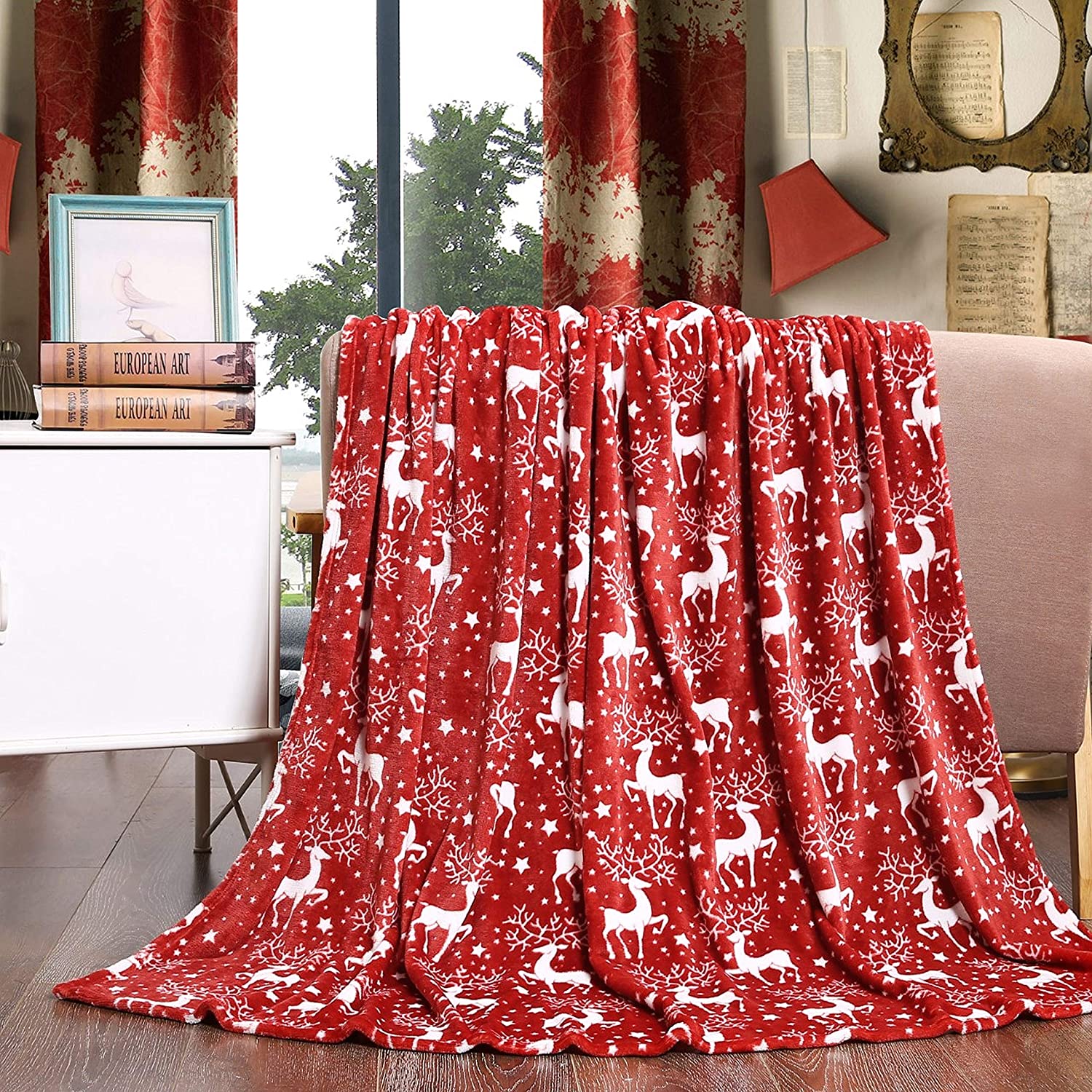 Amazon-christmas-decor-throw-blanket