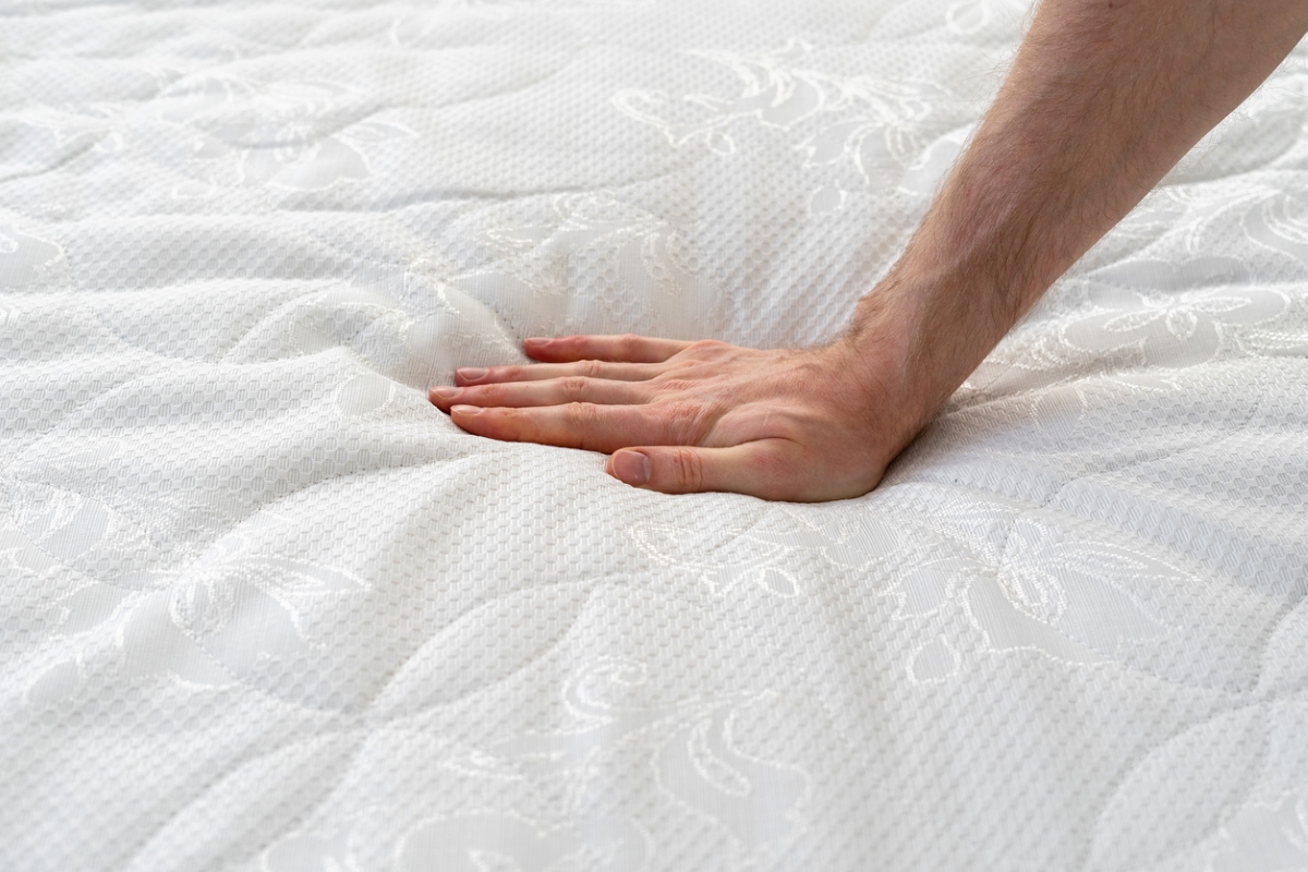 box spring alternatives - hand on memory foam