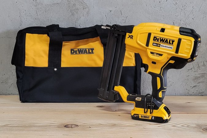 DeWalt Cordless Brad Nailer Review