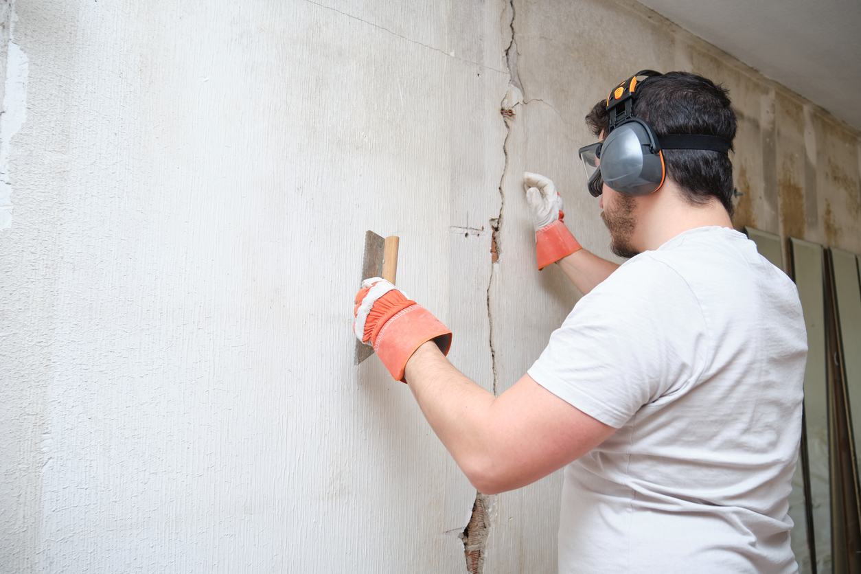 How to Hire After Searching Painting and Drywall Repair Near Me