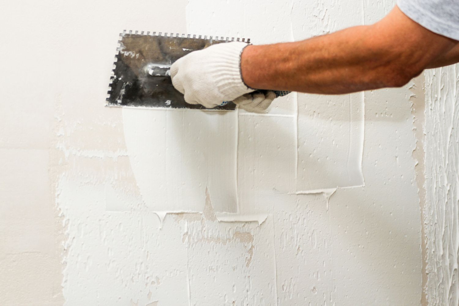 How to Hire After Searching Painting and Drywall Repair Near Me