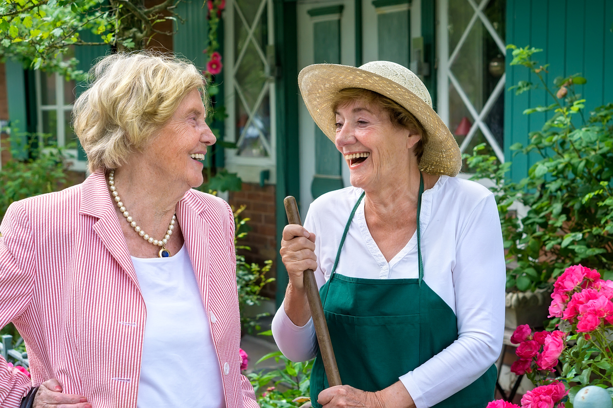 iStock-533066816 save money gardening two women in the garden