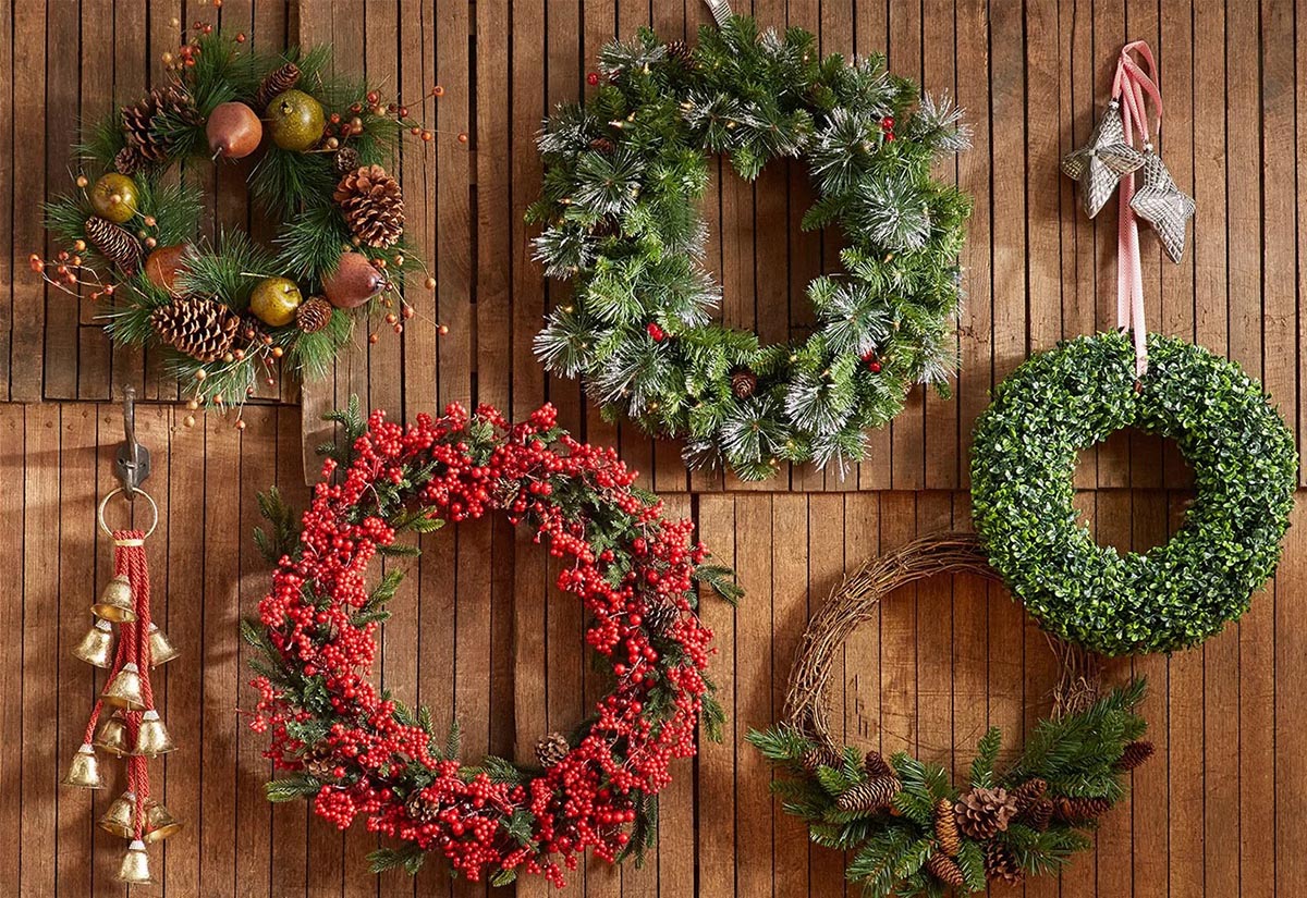 Best Front-Door Wreath Options