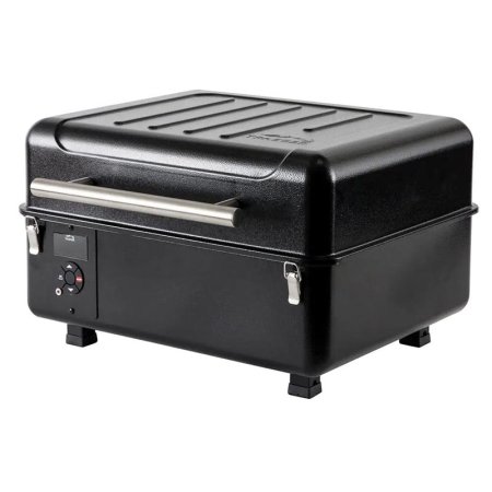  The Traeger Ranger Pellet Grill and Smoker on a white background.