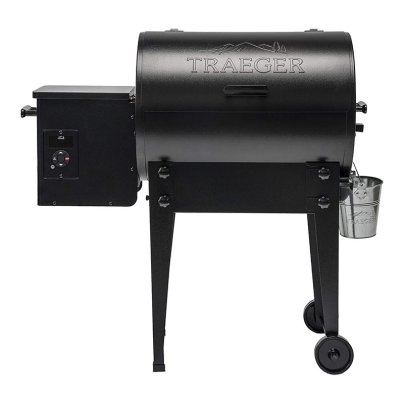 The Traeger Tailgater Portable Wood Pellet Grill on a white background.