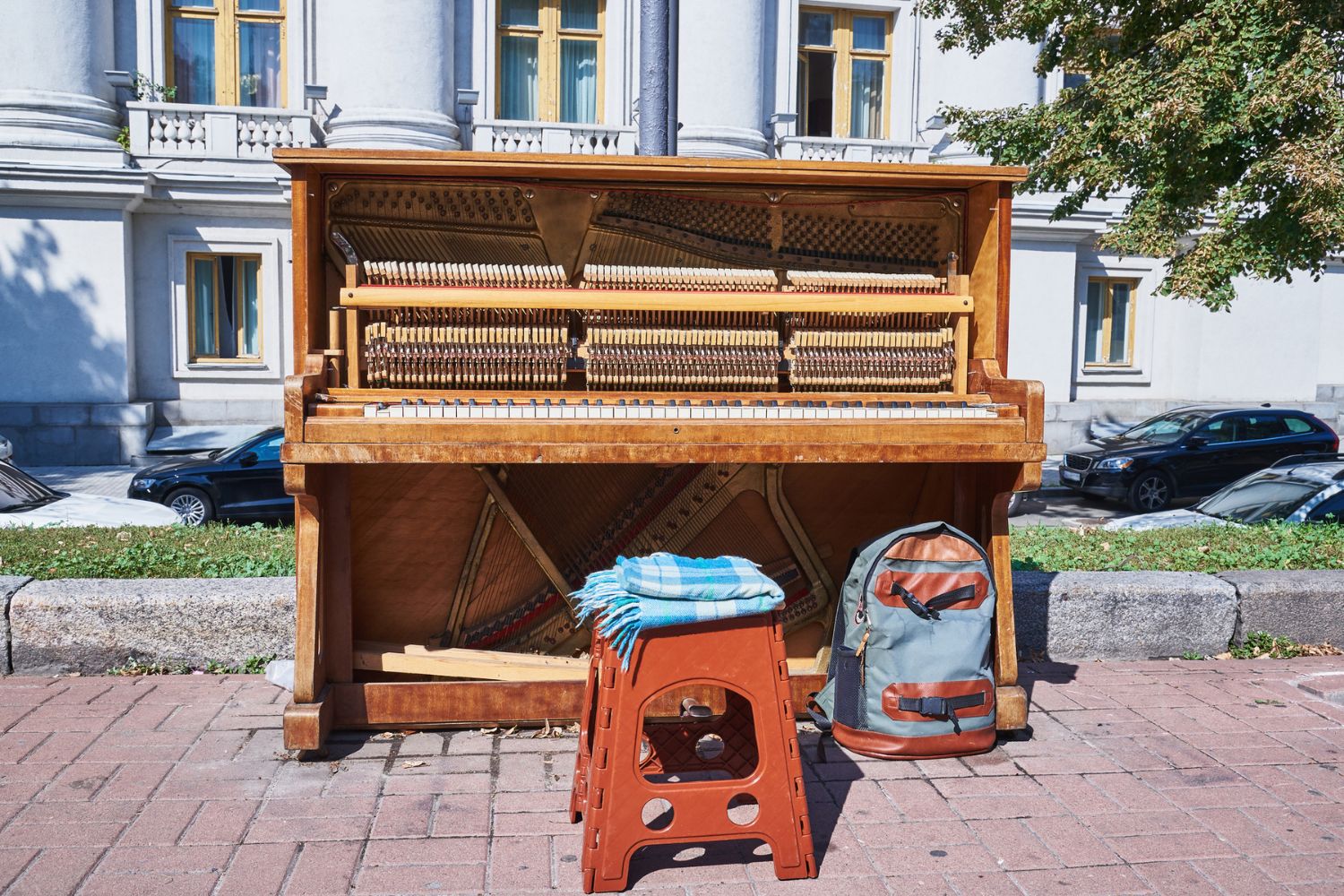 How Much Does Piano Removal Cost