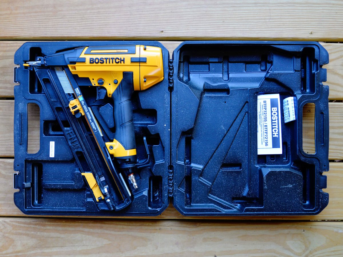 Bostitch finish nailer with case