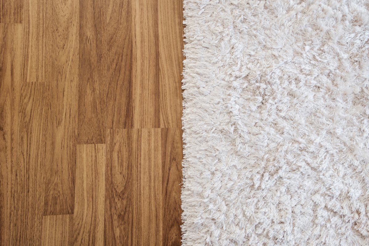 carpet vs laminate cost