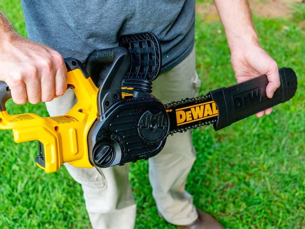 Lowe’s Is Giving Away 2 Free DeWalt Tools With the Purchase of a Battery Pack
