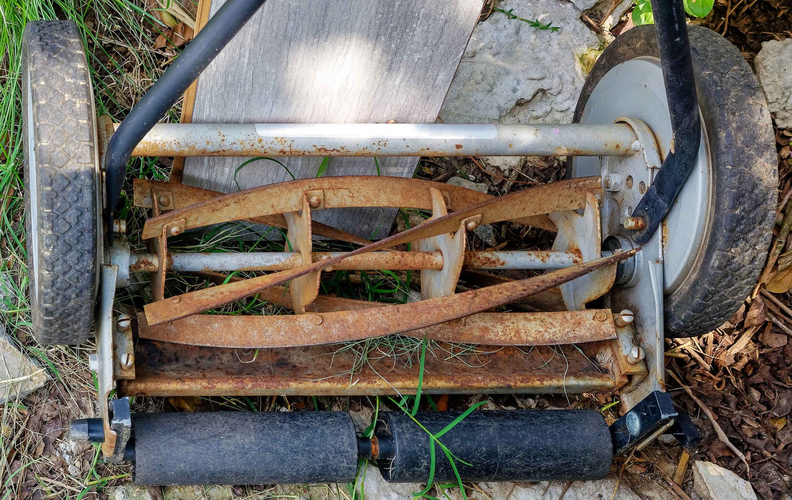 Rusting push mower