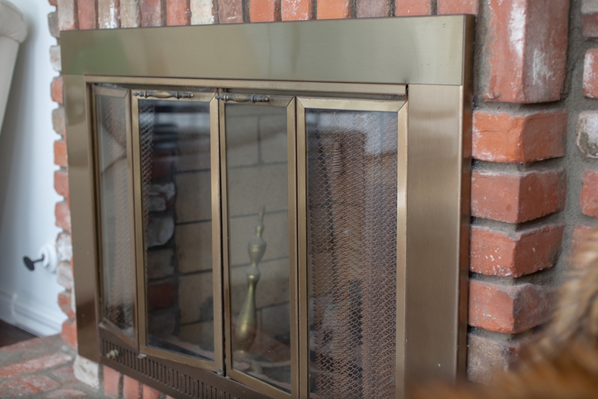 Chimney glass doors