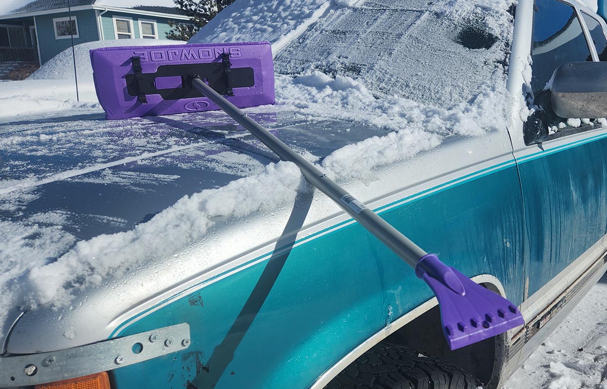 Snow Joe Telescoping Snow Broom & Ice Scraper Review right for you