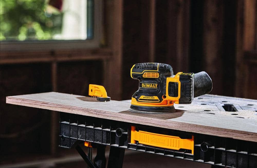 The Best Gifts for a DeWalt Diehard Option DeWalt 20V MAX Orbital Sander