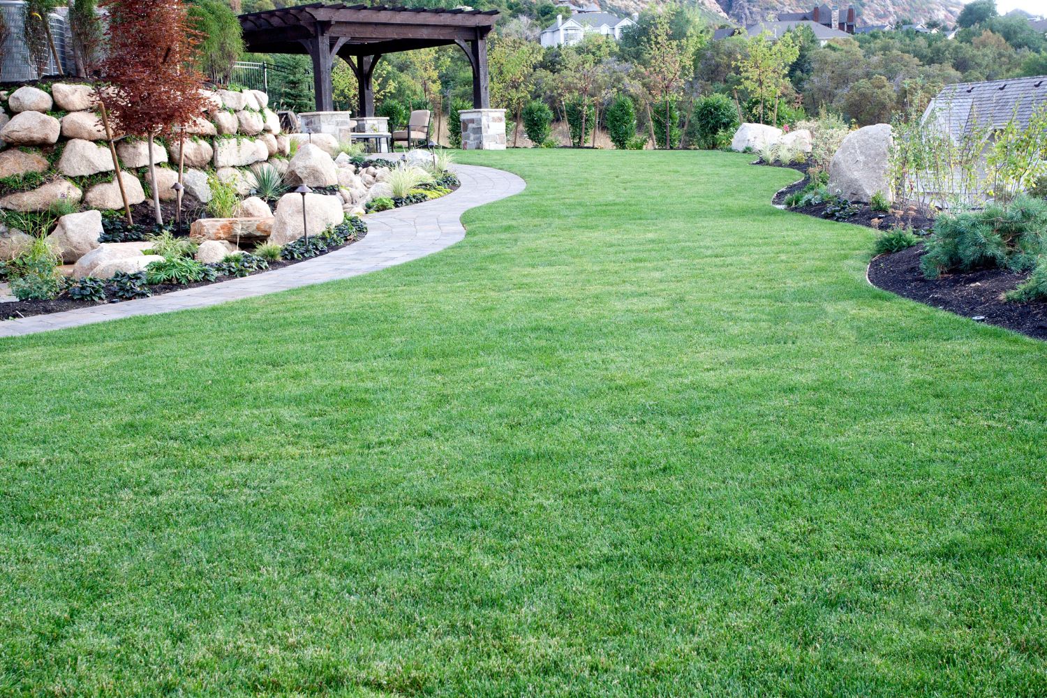 A view of a beautiful landscaped area. 