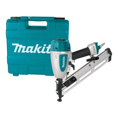  The Makita 15 GA 2½-Inch 34-Degree Angled Finish Nailer on a white background.