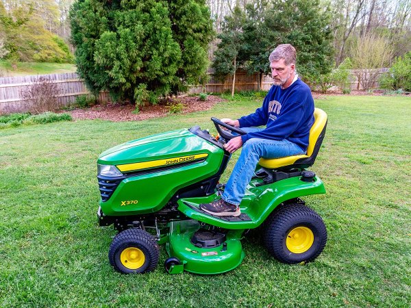 The John Deere X370 Review