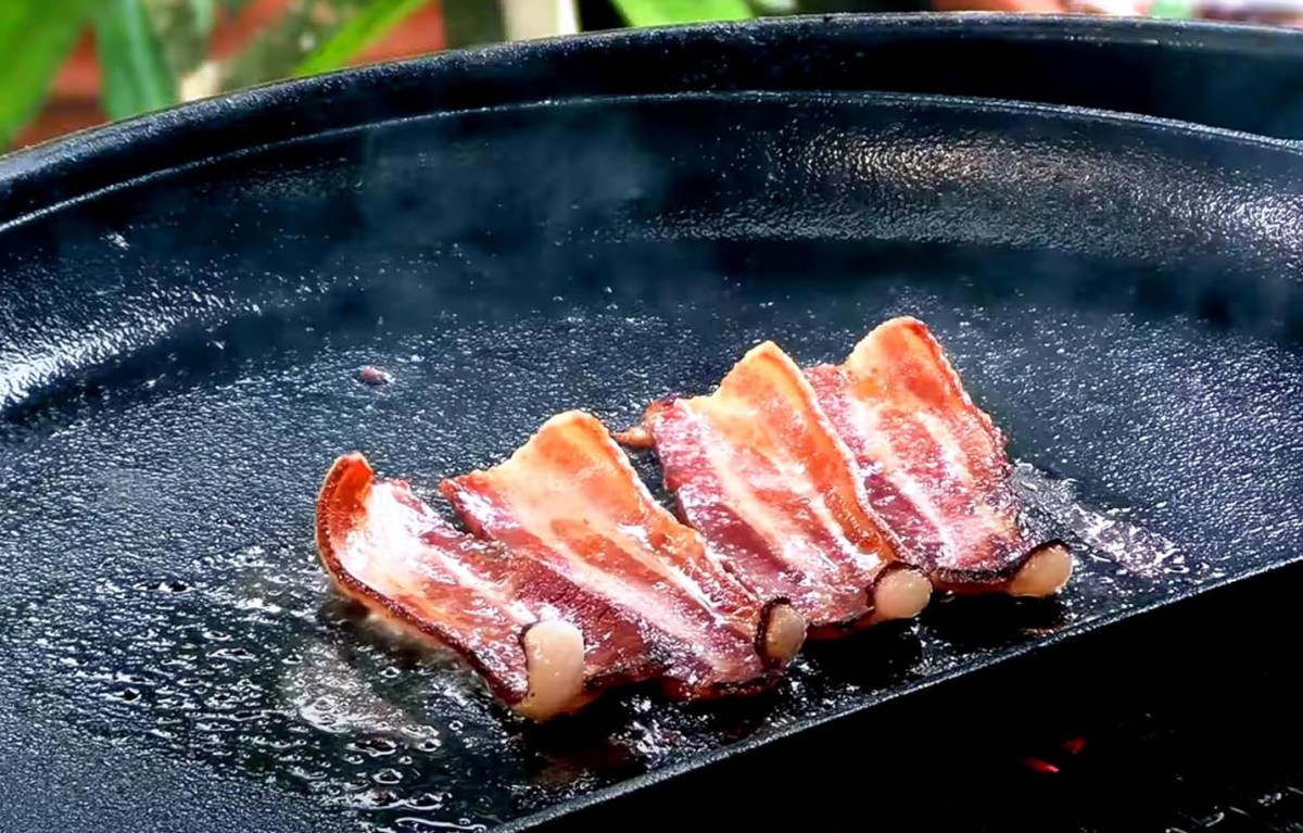 Turn Your Fire Pit Into a Griddle With These Hot Accessories Cast-Iron Griddle Pan